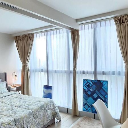 Cosy Executive 1 Bedroom Uptown Parksuites Ultra Fast Internet Manila Zewnętrze zdjęcie