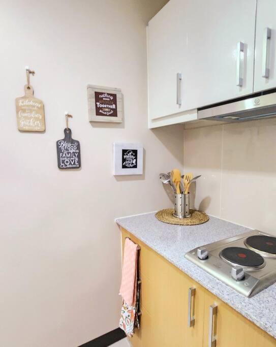 Cosy Executive 1 Bedroom Uptown Parksuites Ultra Fast Internet Manila Zewnętrze zdjęcie