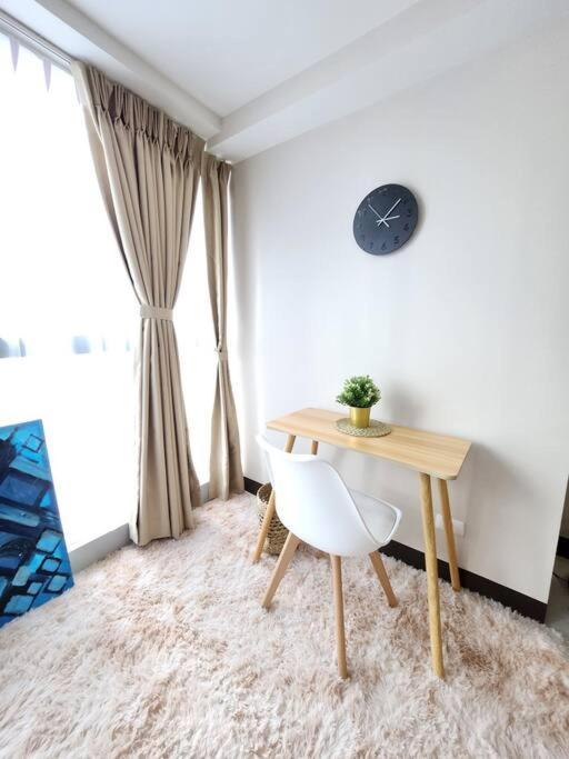 Cosy Executive 1 Bedroom Uptown Parksuites Ultra Fast Internet Manila Zewnętrze zdjęcie